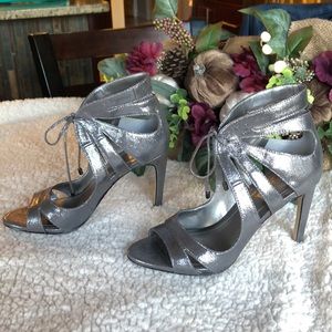 🌺 Gorgeous BCBGeneration 4”Heeled Dressy Shoes Sz 7.5